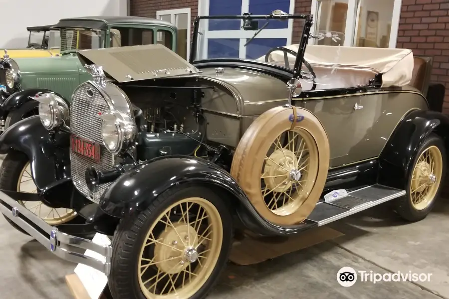 Antique Car Museum of Iowa