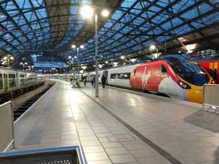 Hotels near Lime Street Railway Station