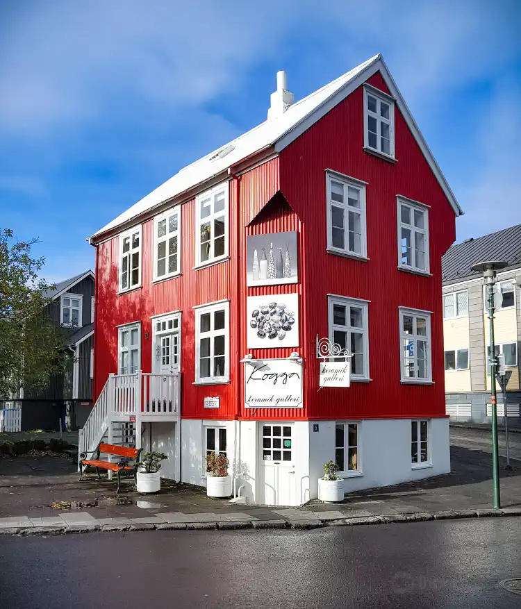 Hotels near Kogga Ceramic Gallery & Studio