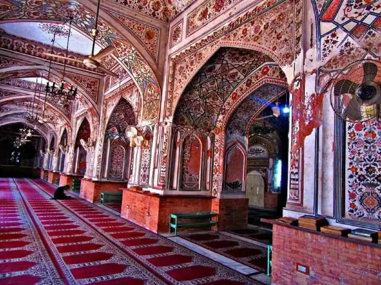 Hotels near Fort Nawab Arbab Mustajab Khan