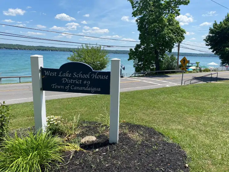 Hotels in Canandaigua