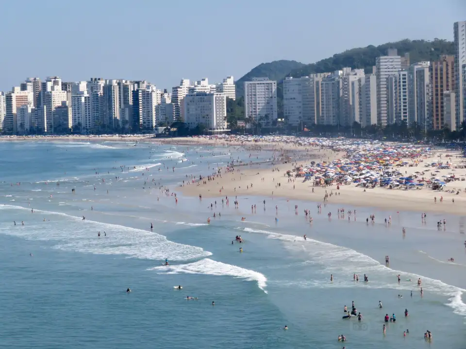 4_Pitangueiras Beach