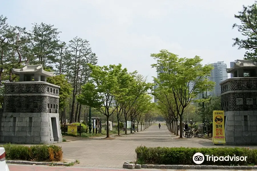 Hyowon Park