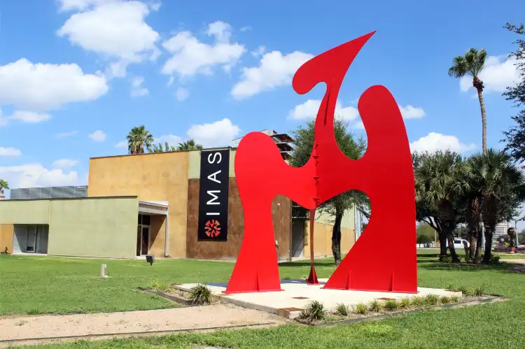 Hotels near International Museum of Art & Science