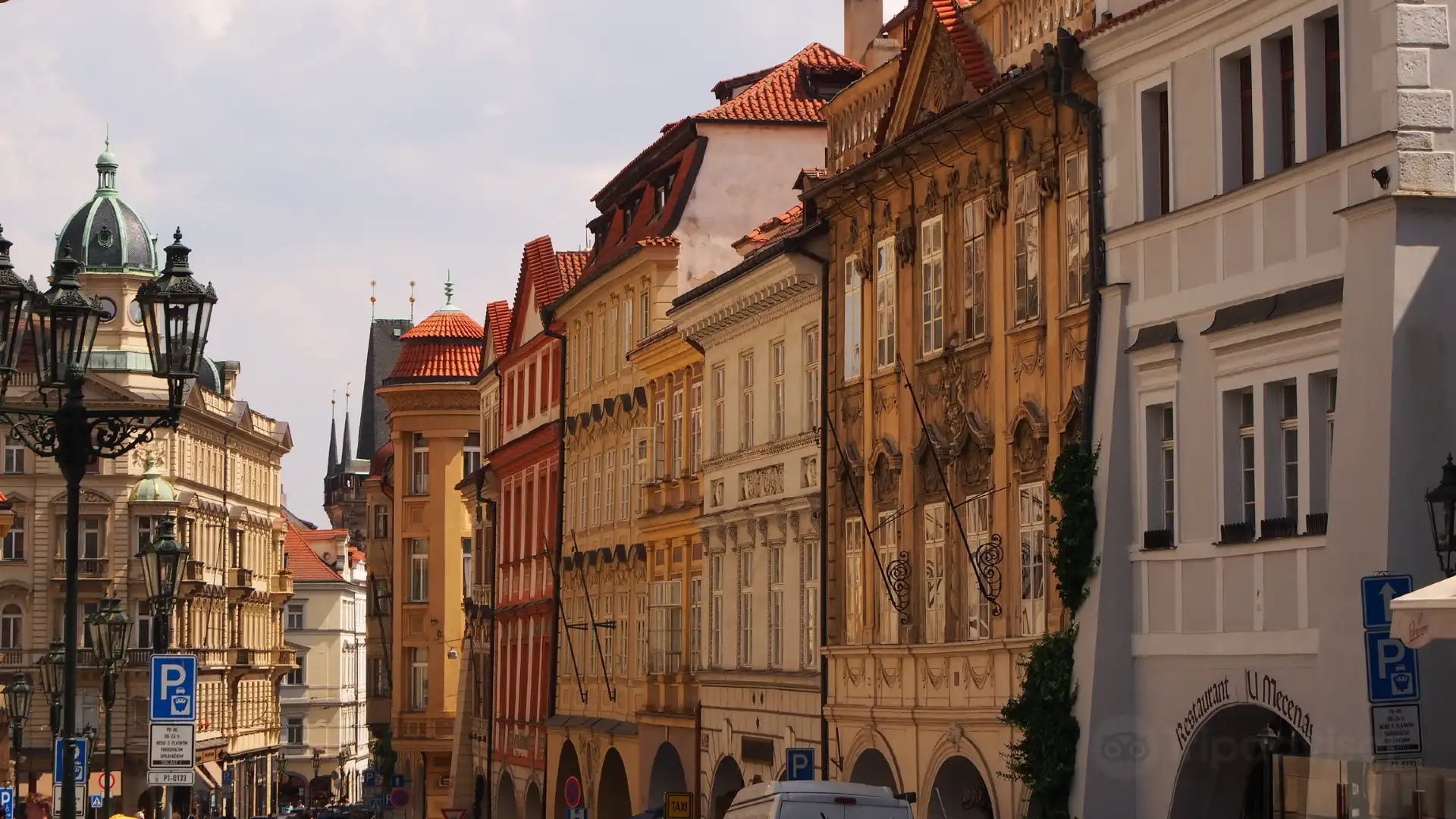 Hotel dekat Nerudova ulice