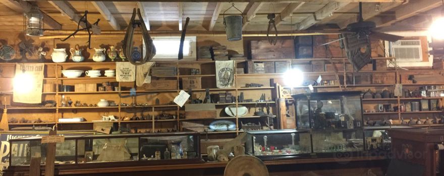 H.J.Smith & Sons General Store & Museum