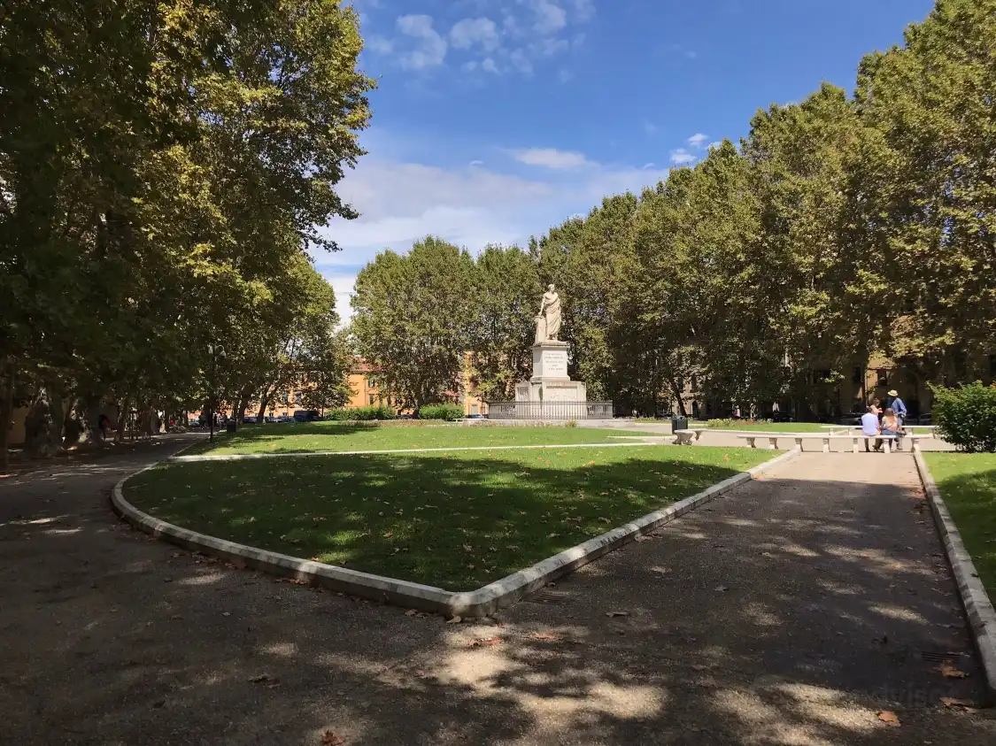 Hotel in zona Monumento a Leopoldo II d'Asburgo-Lorena
