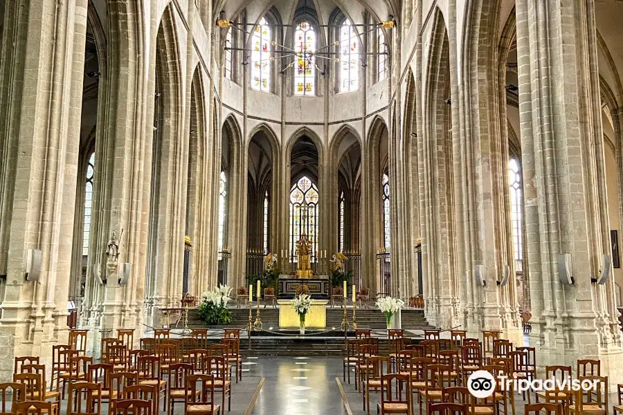 Saint-Éloi Catholic Church at Dunkirk