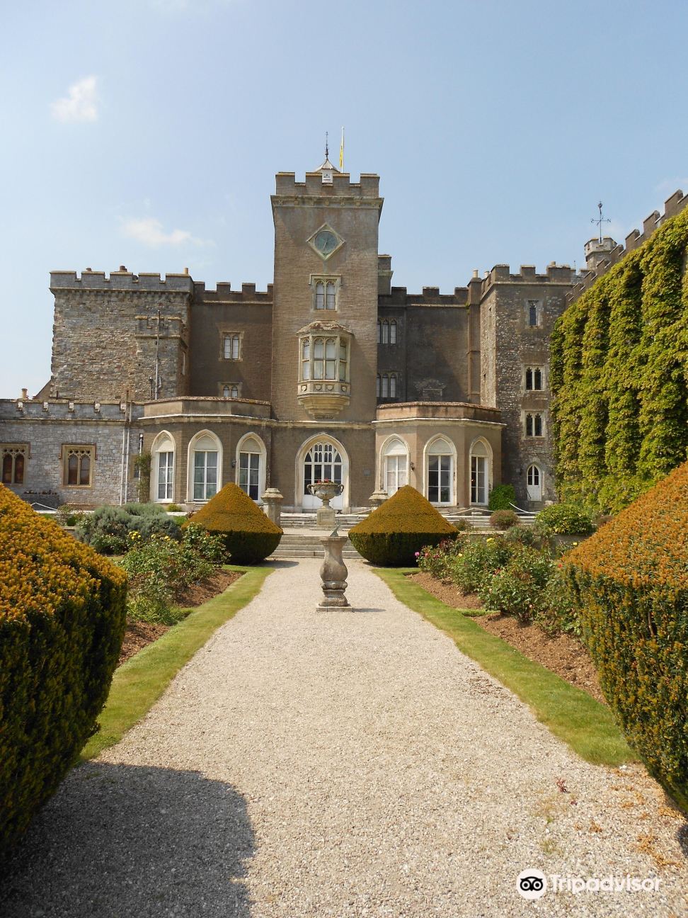 Compare 5 airports near Exeter