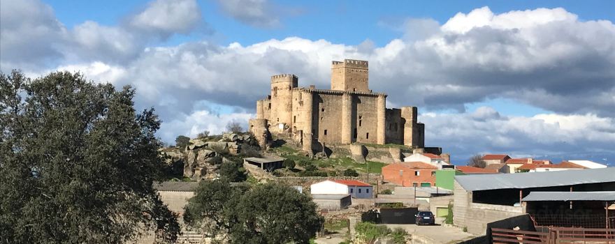 Castle of Belvís de Monroy