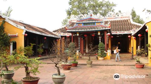 Dinh Cam Pho (Cam Pho Communal House)