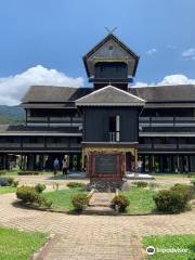 Istana Lamo Seri Menanti Minangkabau
