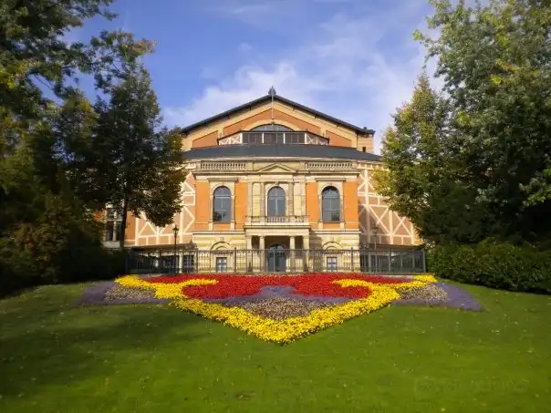 Hotels near Richard Wagner Museum