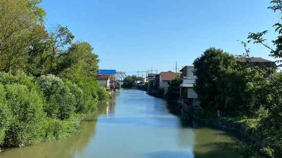 Suspension bridge across the river Dagomys