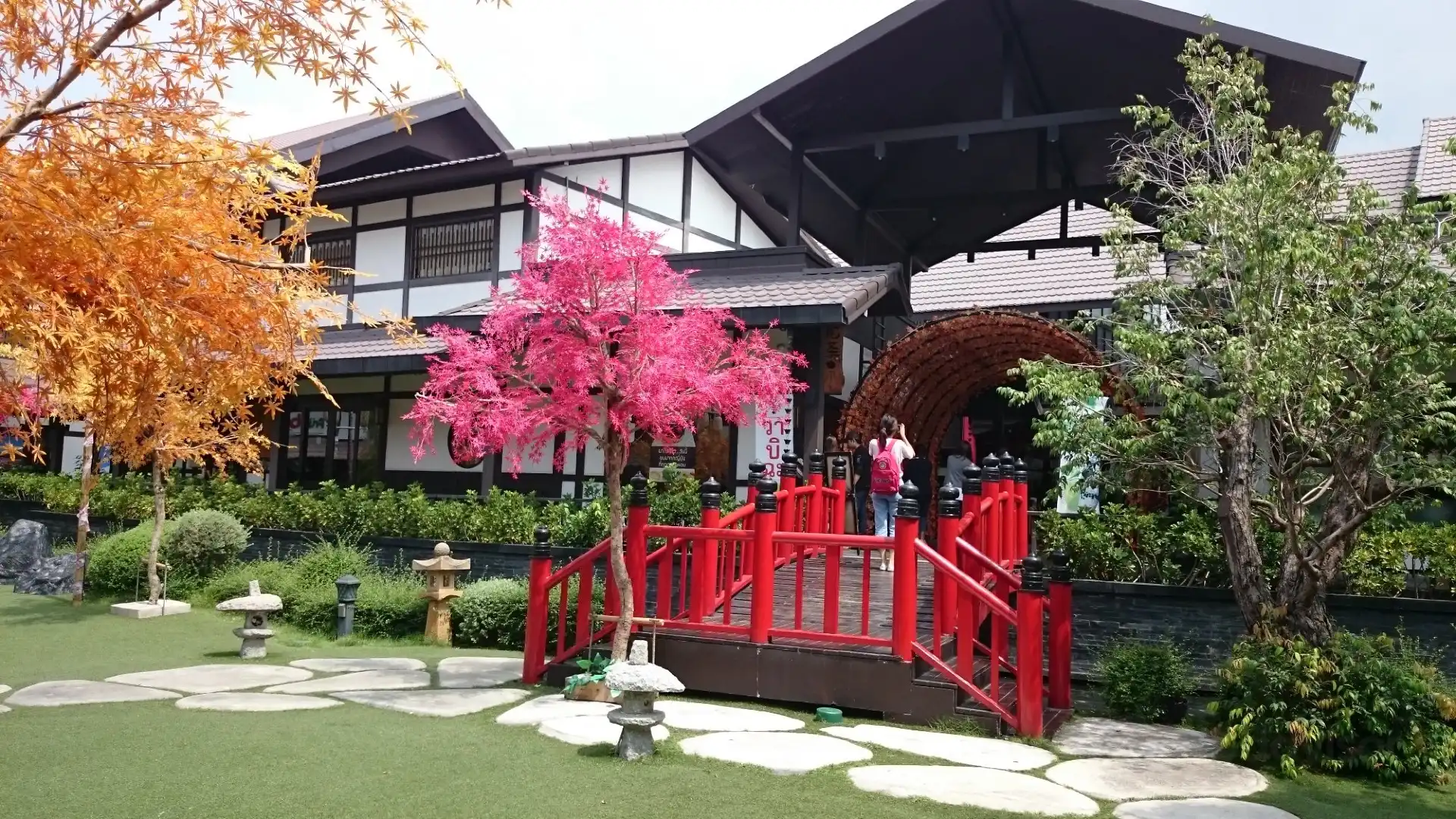 โรงแรมใกล้เจพาร์ค ศรีราชา นิฮอน มูระ