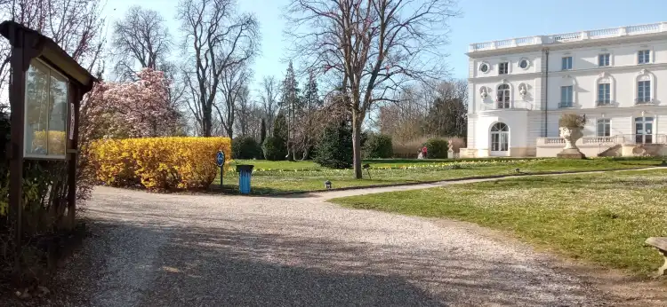 Hotel di Buc