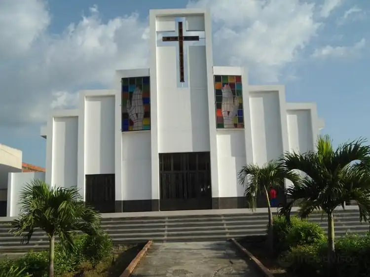 Hotels near Iglesia San Pio