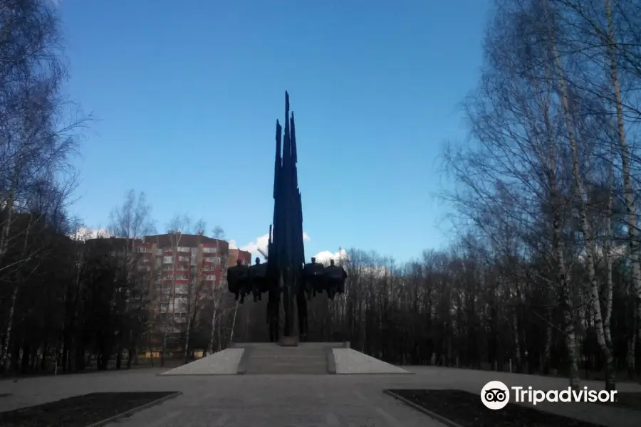 Monument to Soviet-Polish Arm Community