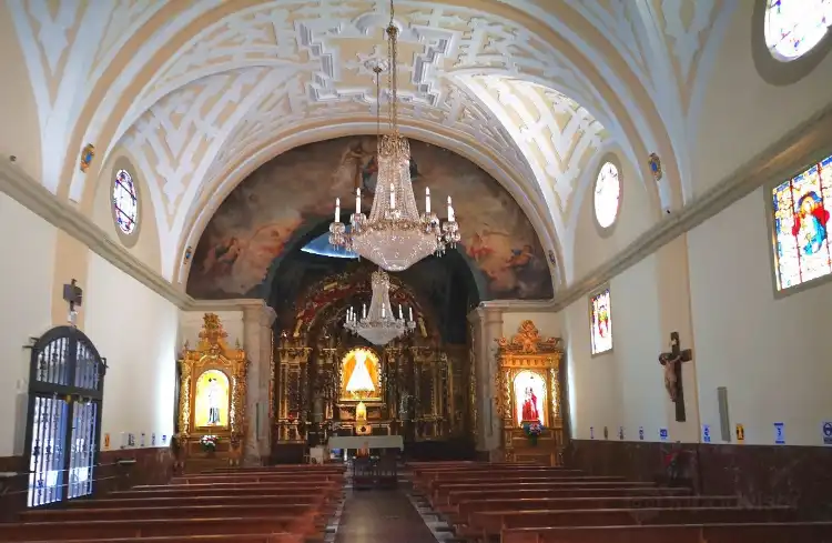 โรงแรมใกล้Iglesiade Santiago - Museo Sacro