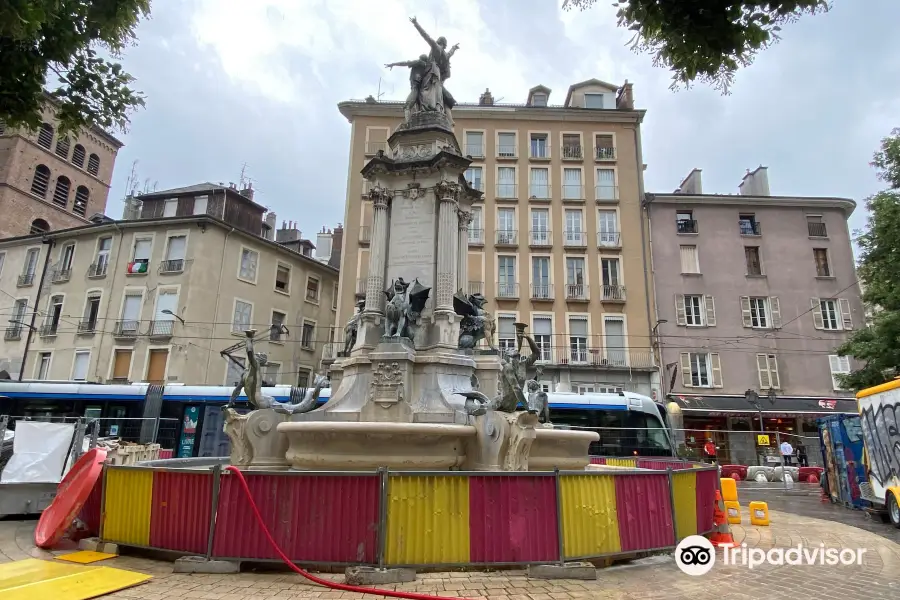 Fontaine des Trois Ordres