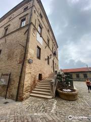 The narrowest alley in italy