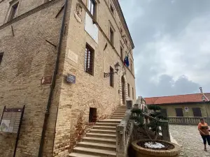 The narrowest alley in italy