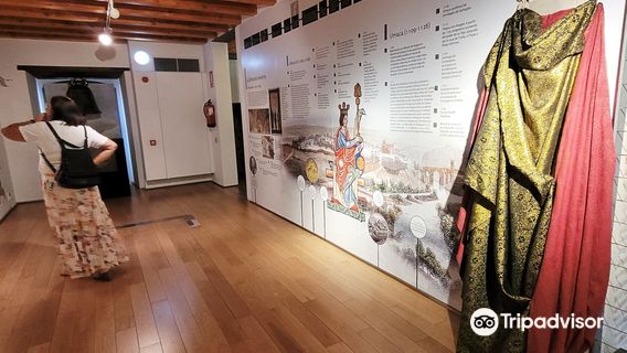 Palacio Del Conde Luna