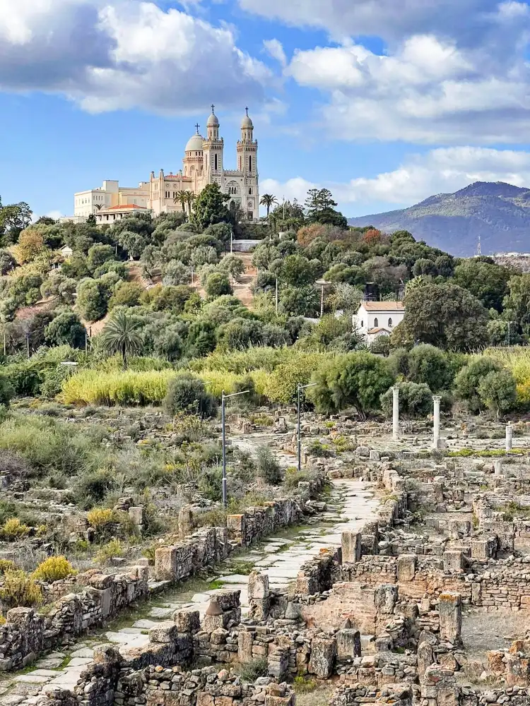 Hotels near Musee des Ruines d' Hippone