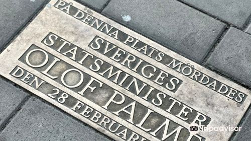 Olof Palme Memorial Plaque