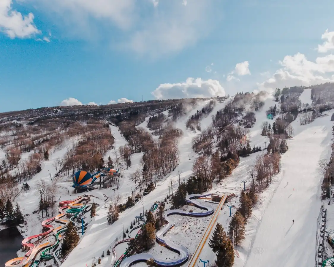 Hotels near Camelback Snow Tubing