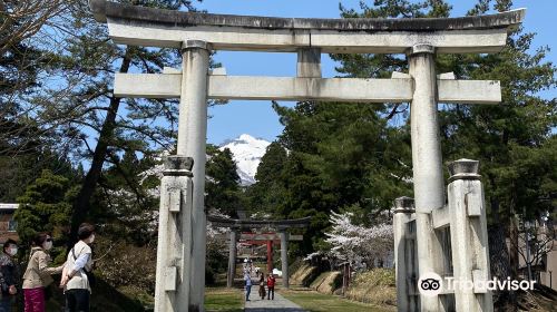 岩木山神社