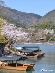 Arashiyama Tsusen