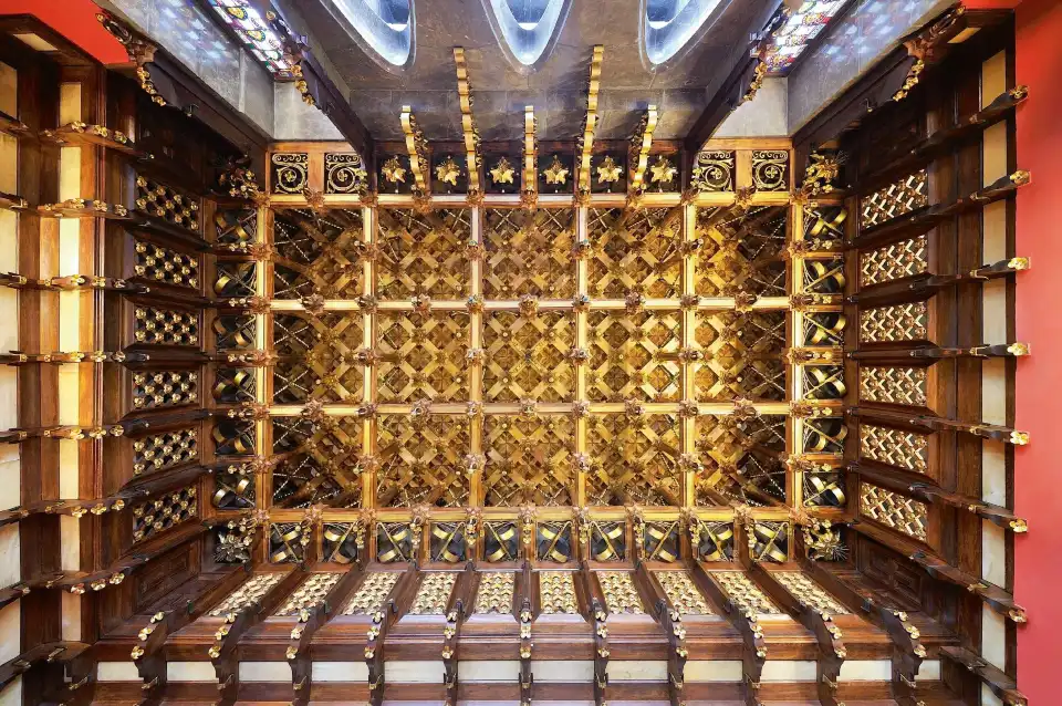 3_Güell Palace