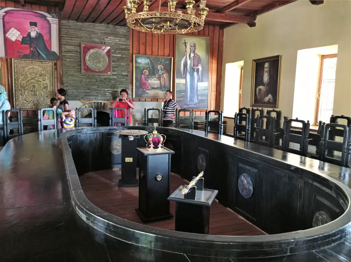 Hotels near Palace of Imeretian Kings Okros Chardakhi