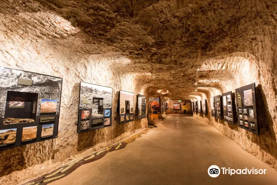 Umoona Opal Mine & Museum