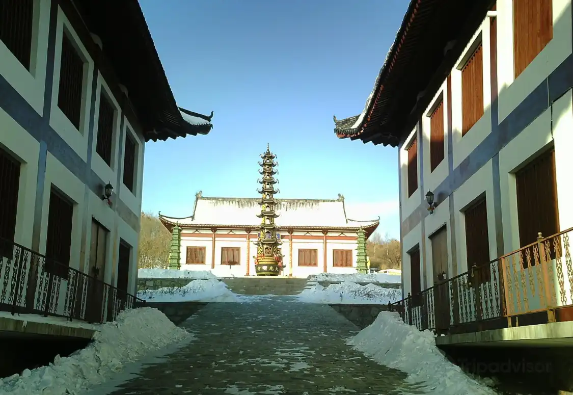 Hotels near Daguangming Temple