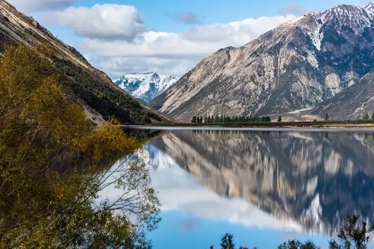 Hotels in Lake Pearson