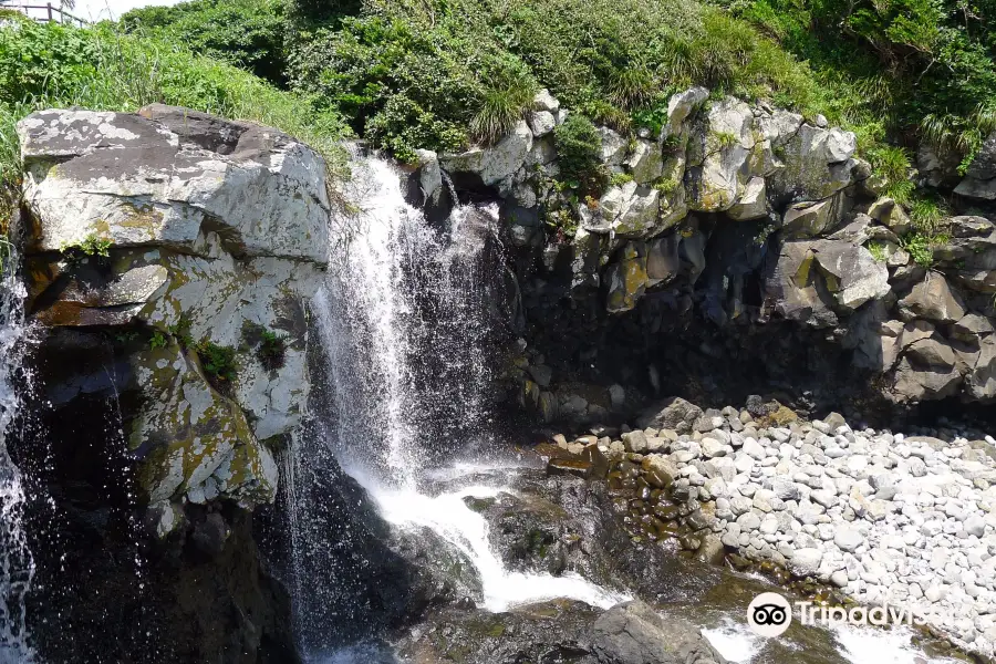 Sojeongbang Waterfall