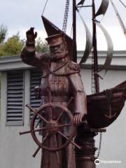 Sculpture Admiral