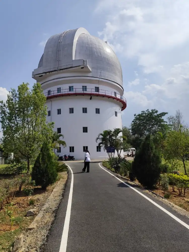 Hotels near Kavalur Observatory