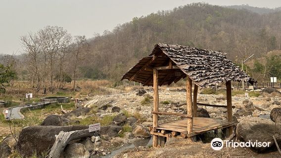 Mueang Paeng Hot Spring