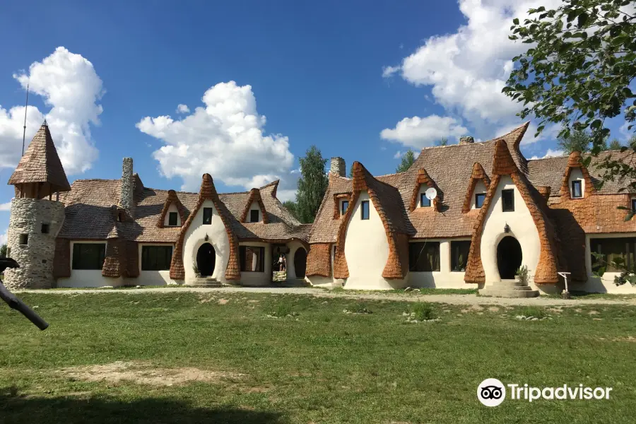 Castelul de Lut Valea Zânelor