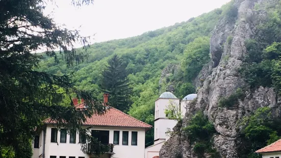 Gornjak Monastery