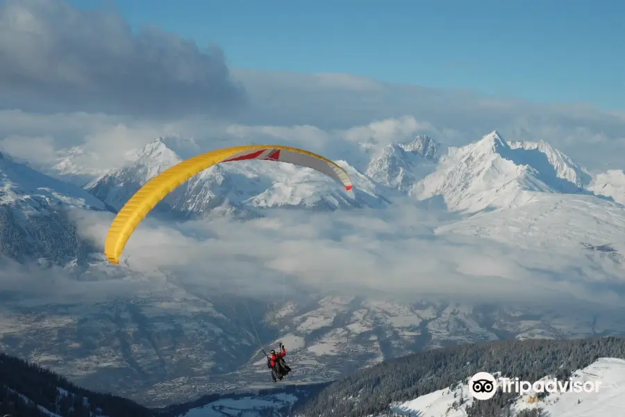 Air La Plagne Paragliding - Helicopter -