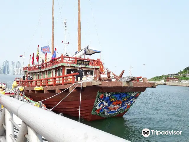Sightseeing Boats in Busan
