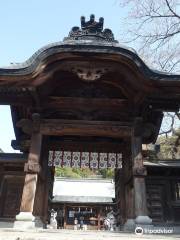 Yosa Buson Monument