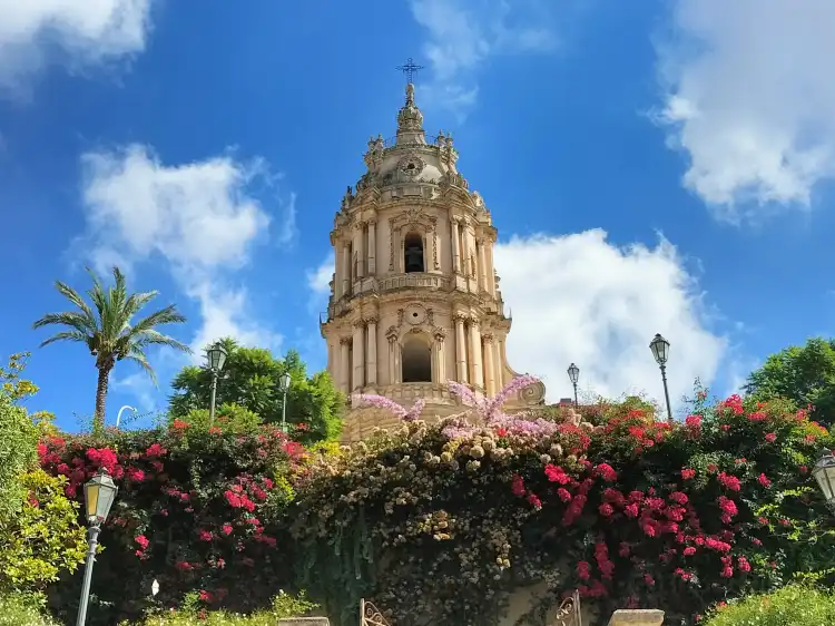 Hotels near Casa Museo Salvatore Quasimodo