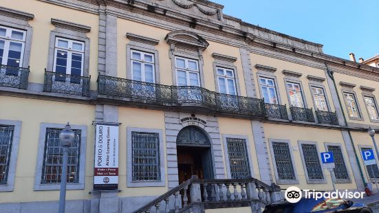 Instituto dos Vinhos do Douro e do Porto