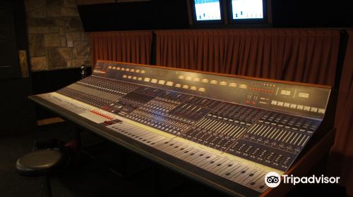 Queen Studio Experience