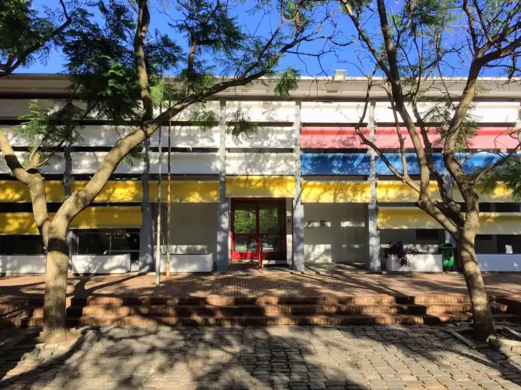Hotels near National Museum Of Visual Arts